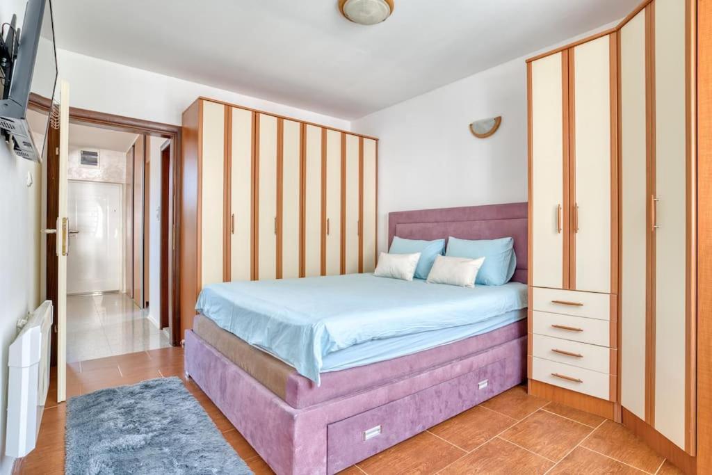 Cozy Nest Apartment- Central And Seaboard With Elevator Kotor Ngoại thất bức ảnh
