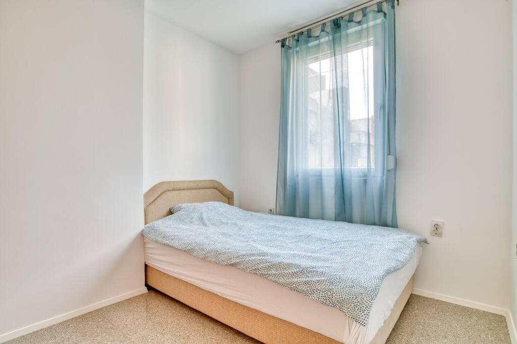 Cozy Nest Apartment- Central And Seaboard With Elevator Kotor Ngoại thất bức ảnh